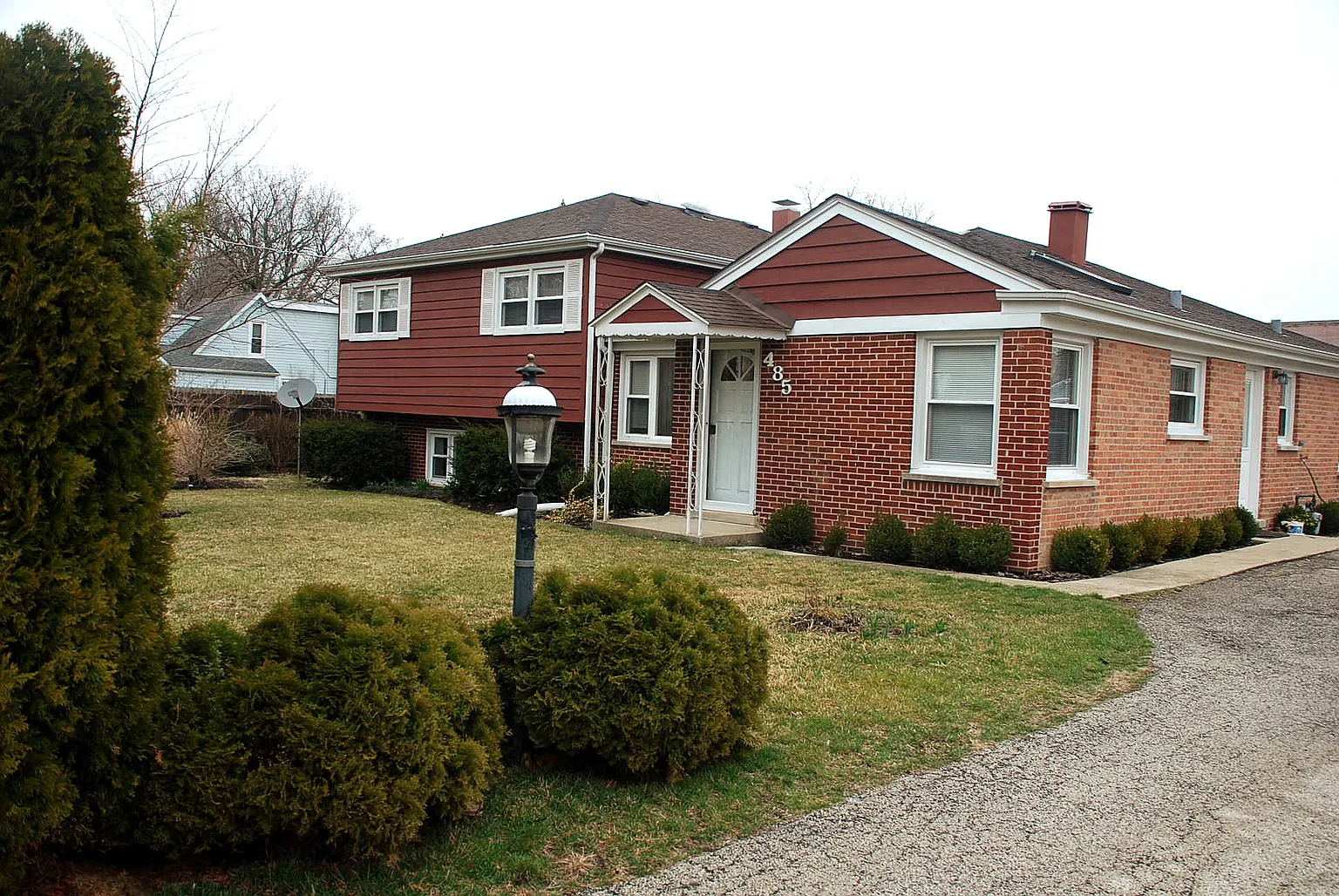 485 Good Ave photo 1
