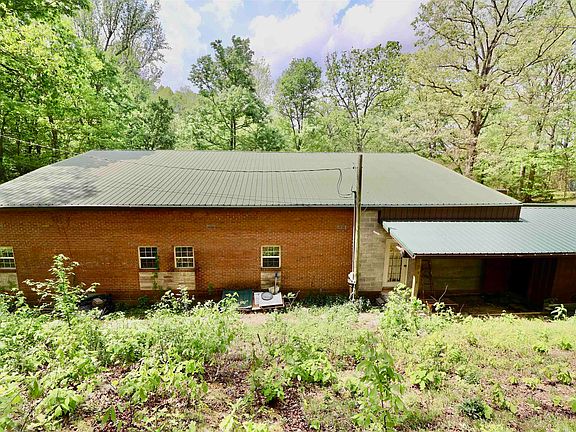 2nd image of 124 Dustin Rd