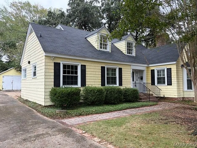 4 bed, 3.0 bath, 2480 sqft, $1,750 — Photo 1