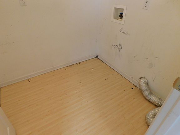 5th image of 3851 Merriman Ct