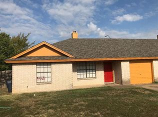 534 Signal Hill Ct S, Fort Worth, TX 76112