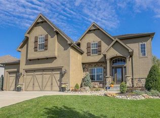 10030 Warwick St, Lenexa, KS 66220