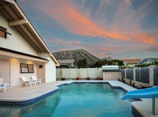 7167 Kukii St, Honolulu, HI 96825