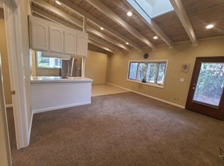 13800 Robleda Rd, Los Altos, CA 94022