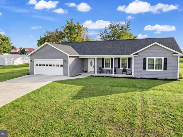54 Autumn Dr, Romney, WV 26757