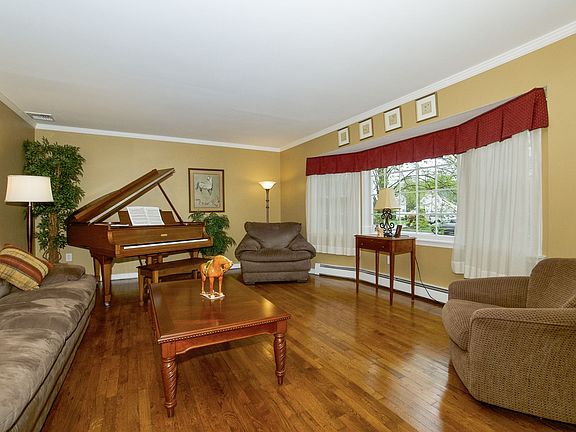 2nd image of 50 Sequams Ln W