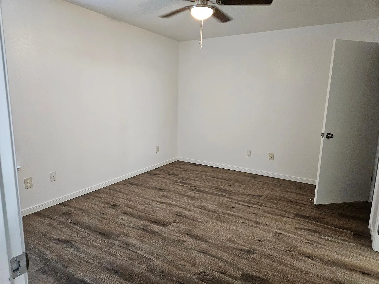 3 bed, 1123 sqft, $1,200 — Photo 3