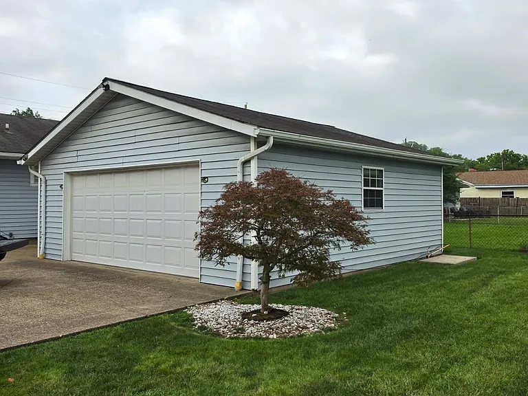 2910 Fitzwater Dr — Photo 6