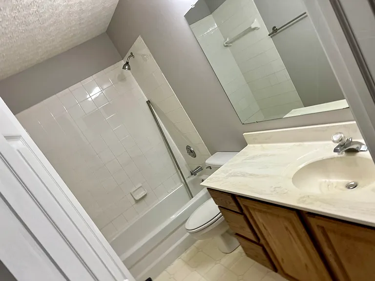 8103 Barlow Rd — Photo 12