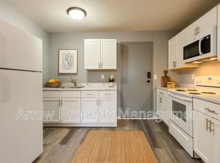 1730 G St APT 11, Lincoln, NE 68508