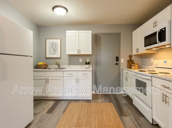 1730 G St APT 11