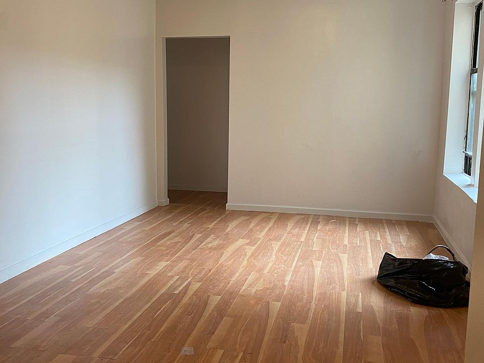 1st image of 2334 Davidson Ave