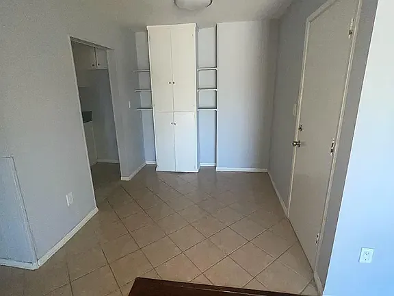 Willis Manor Apartments — Photo 8