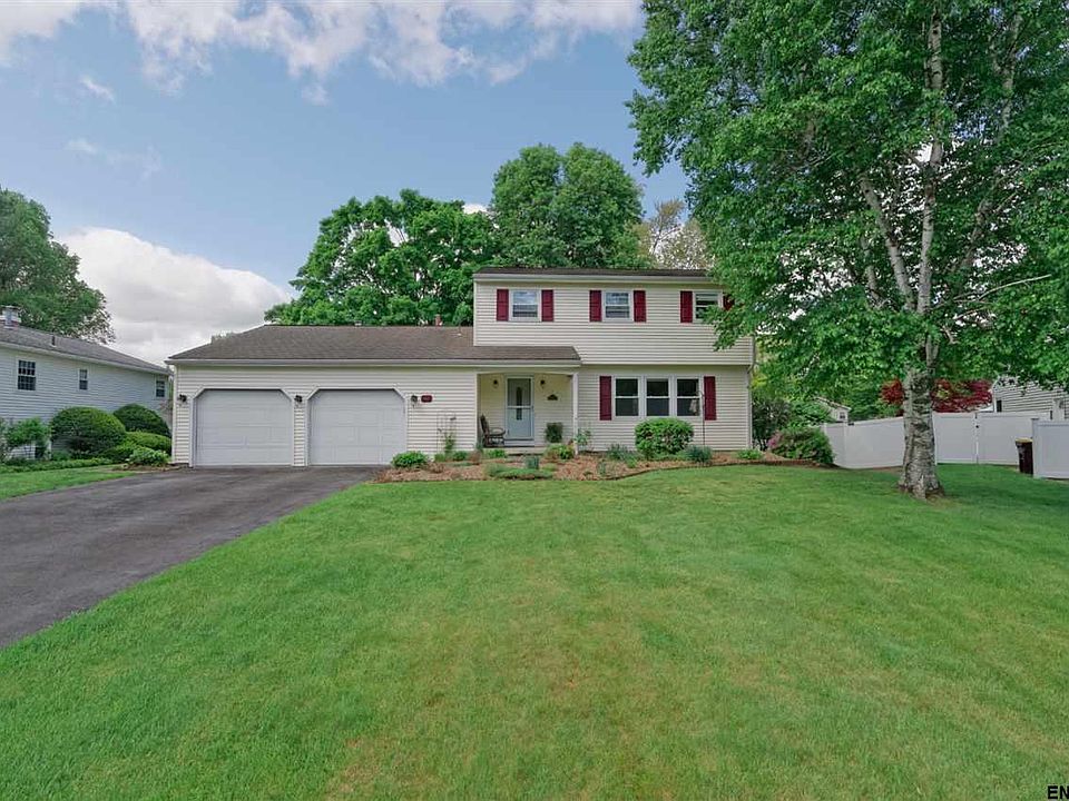 1st image of 42 Greenridge Dr