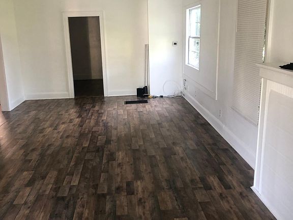 5th image of 209 N Gomez Ave