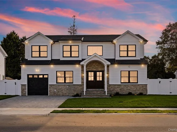 38 Eldorado Boulevard, Plainview, NY 11803