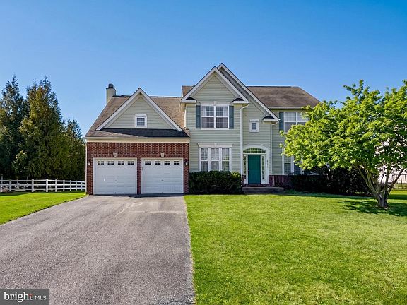 2nd image of 24813 Rivers Edge Rd