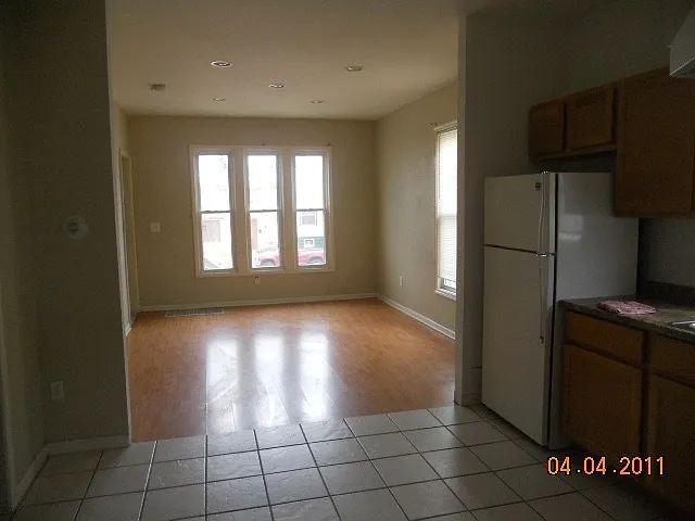 3431 N Holton St — Photo 7