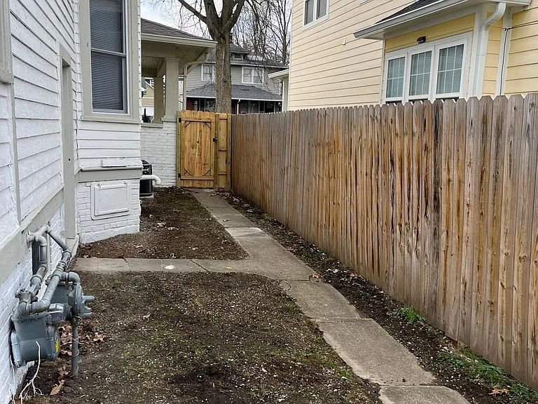3247 N Park Ave — Photo 23
