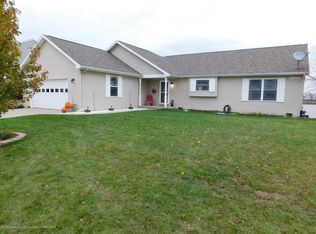 145 Lake Ridge Dr, Mason, MI 48854