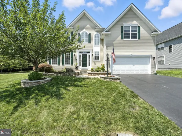 7604 Jade Dr, Gainesville, VA 20155