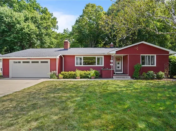 2837 Outlook Dr, Stow, OH 44224