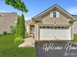 32 Prusakowski Blvd, Parlin, NJ 08859