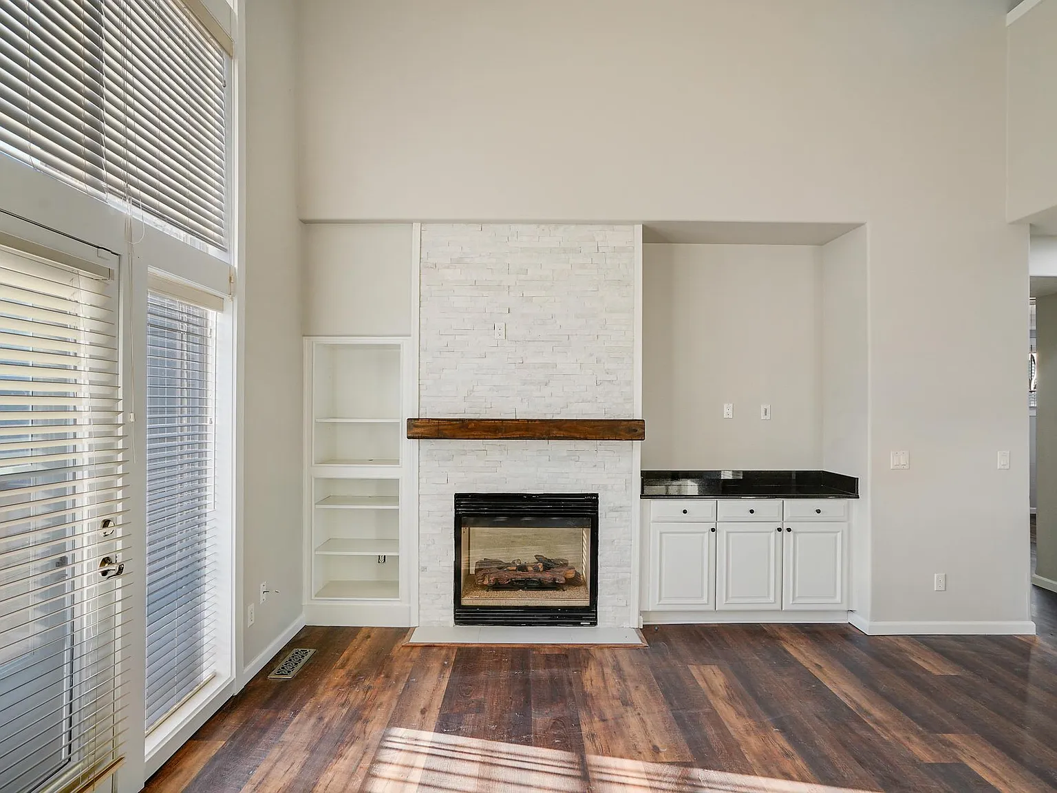 1320 W Meadows Drive NW — Photo 4