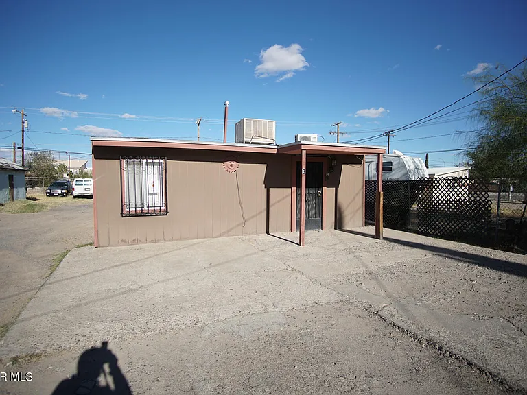 7161 Dale Rd #3 — Photo 2