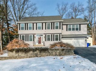 8 Elizabeth Rd, Canton, CT 06019