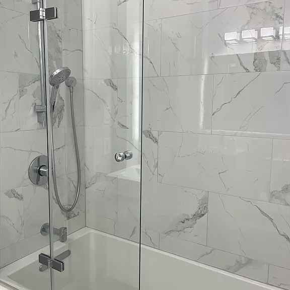64 Queensberry St #222 — Photo 6