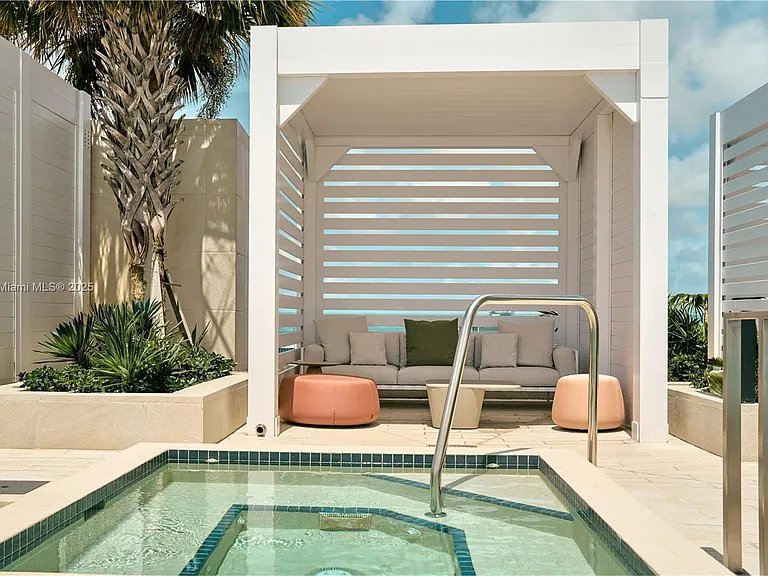 300 Biscayne Boulevard Way #4 — Photo 5