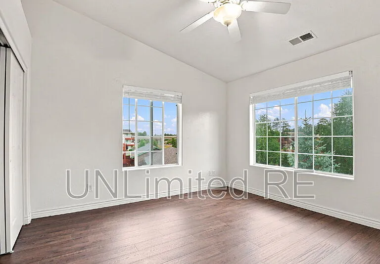 3272 S Litzler Dr — Photo 16