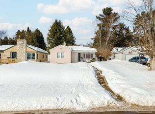 27 N 9th Ave, Iron River, MI 49935
