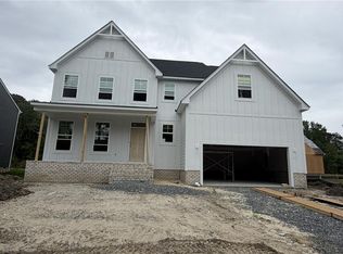 13 Valmoore Dr, Poquoson, VA 23662