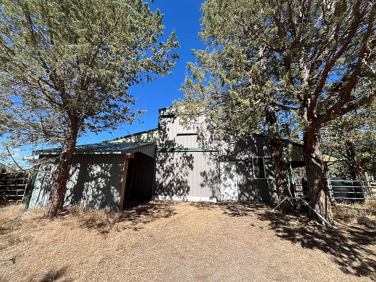 69196 Hurtley Ranch Rd — Photo 34