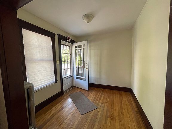 4th image of 10 Breck St #1