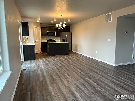 3rd image of 5660 Maher Ave