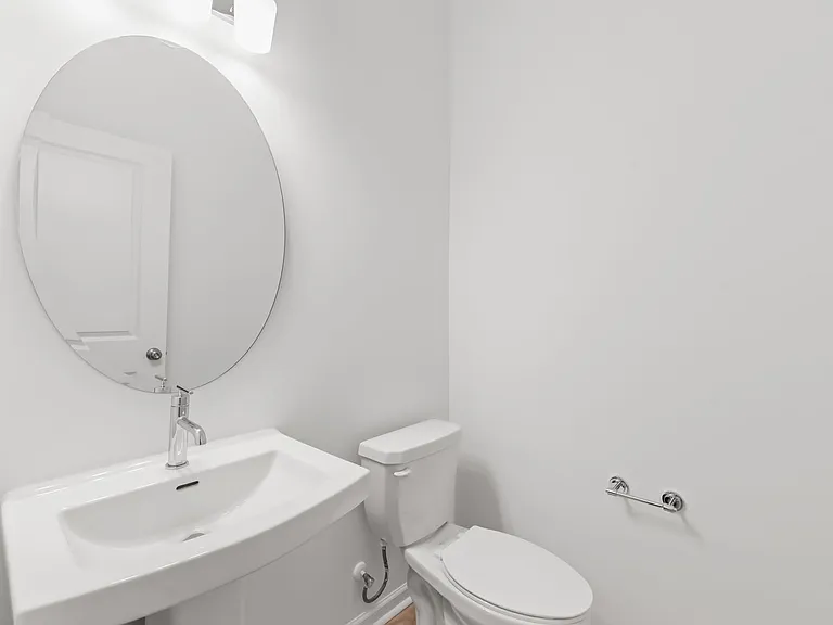 204 Silver Fleet Dr — Photo 17
