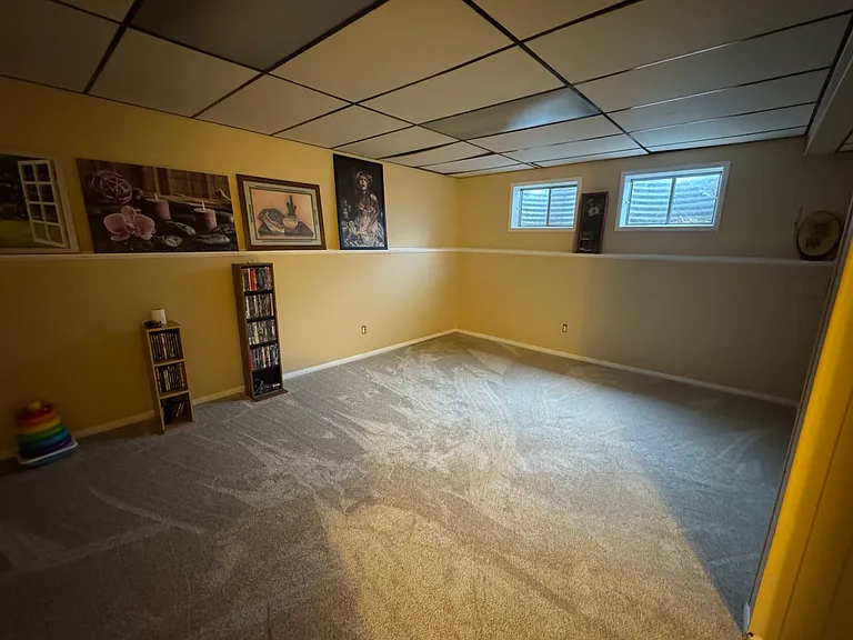 103 Starline Ave — Photo 16