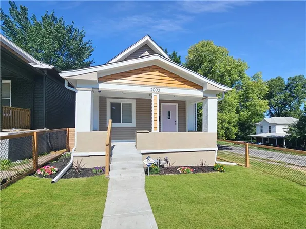 2002 Walrond Ave, Kansas City, MO 64127