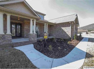 3020 Laurel Cove Way, Gurley, AL 35748
