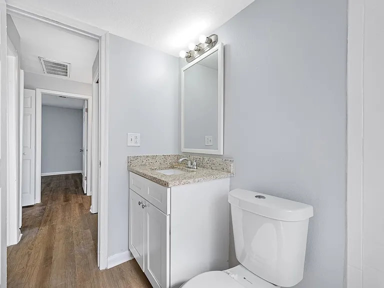1308 W Waters Ave — Photo 19