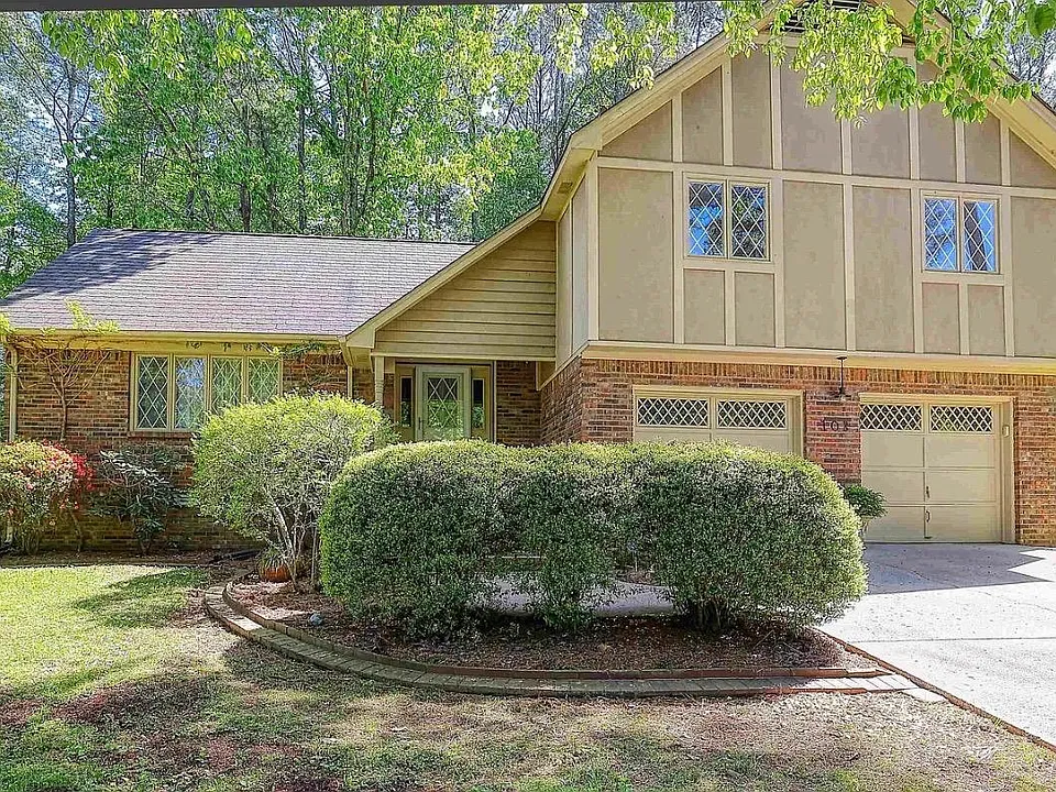 108 Steele Dr