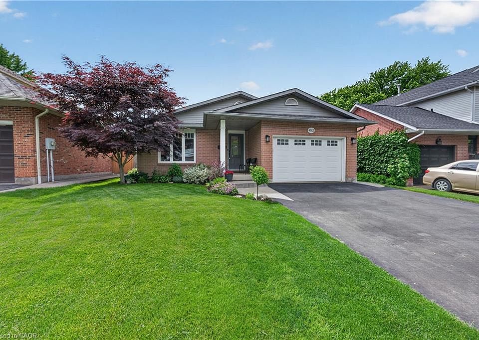 1st image of 4512 Ivy Gardens Cres
