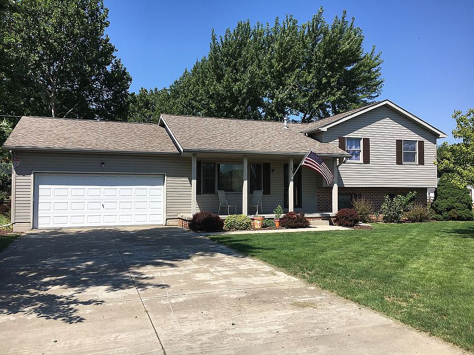 1st image of 345 Hoelter Ave