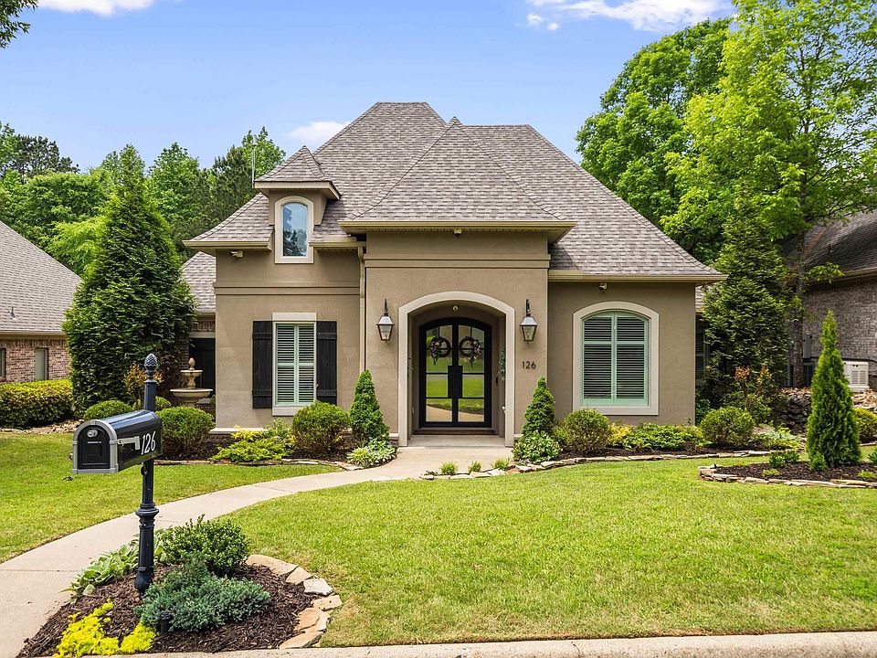 1st image of 126 Gardens Gate Cir