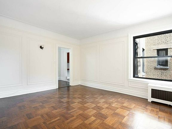 3rd image of 260 Fort Washington Ave APT 4H