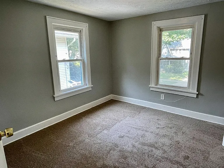 628 Glendora Ave — Photo 7
