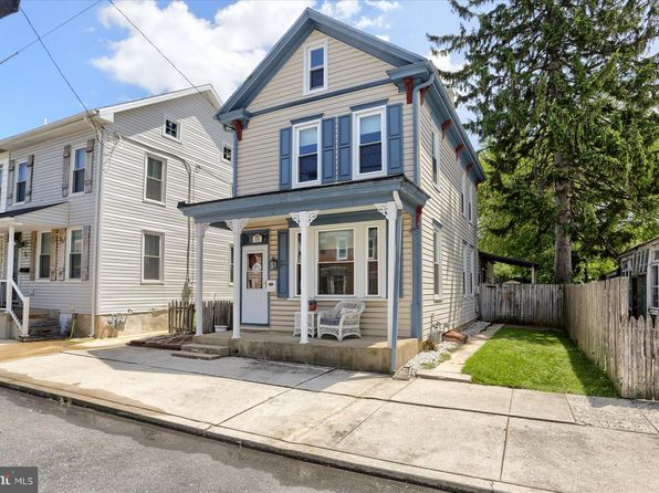 26 E Keller St, Mechanicsburg, PA 17055